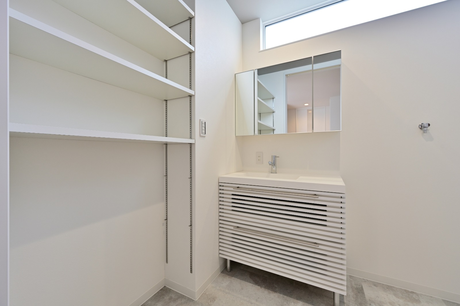 中庭と繋がる家